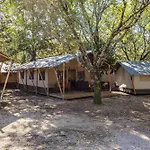 Easyatent Safari Tents Bijela Uvala Campingplads *