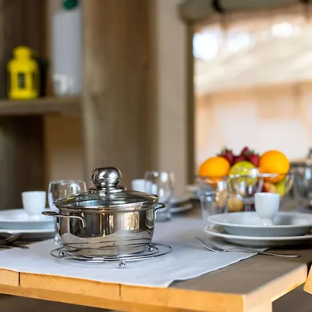 Easyatent Safari Tents Bijela Uvala Kamp