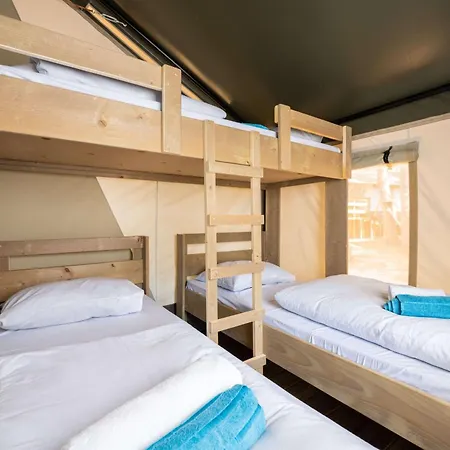 Kamp alanı Easyatent Safari Tents Bijela Uvala Poreč