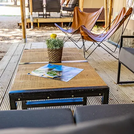 Easyatent Safari Tents Bijela Uvala Kamp alanı