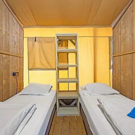 Kamp alanı Easyatent Safari Tents Bijela Uvala