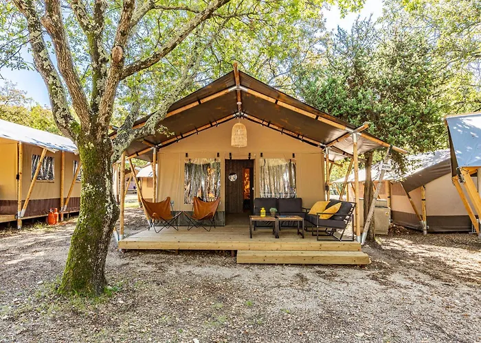 Easyatent Safari Tents Bijela Uvala Kamp alanı *